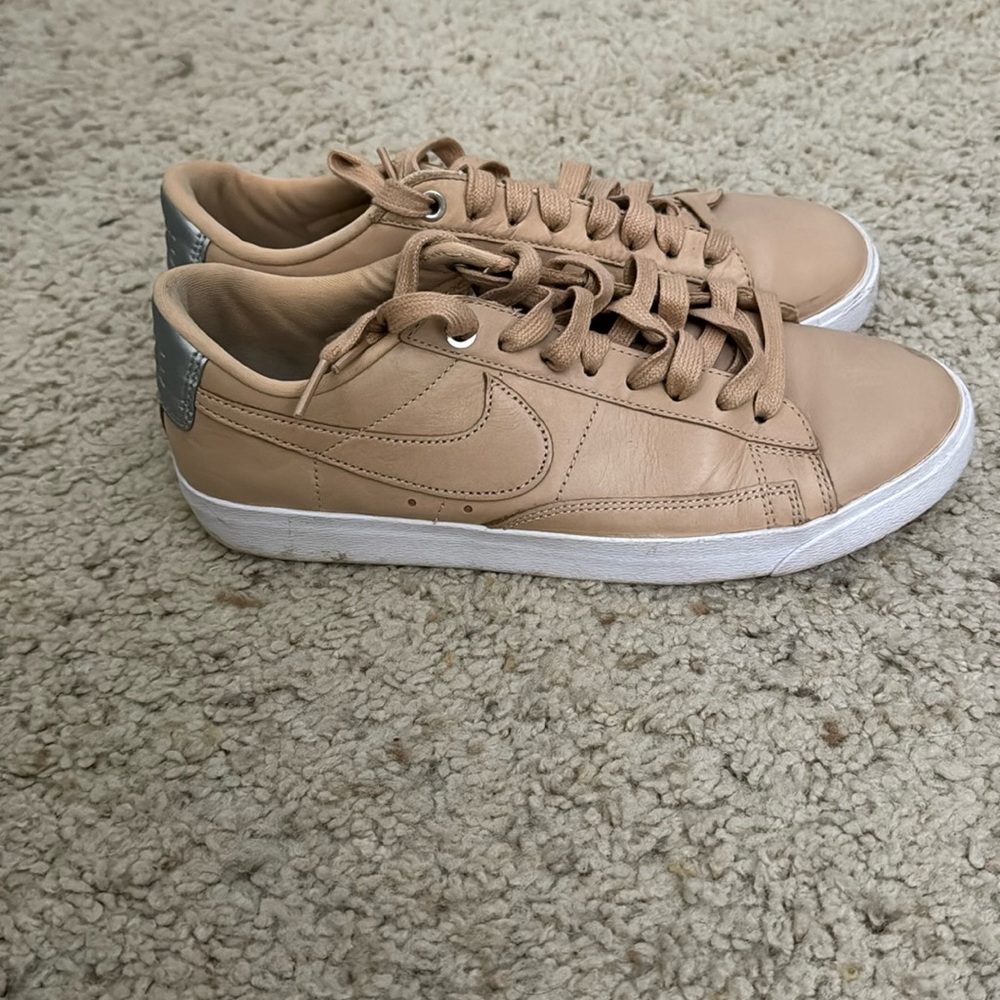 Nike light pink/cream sneakers